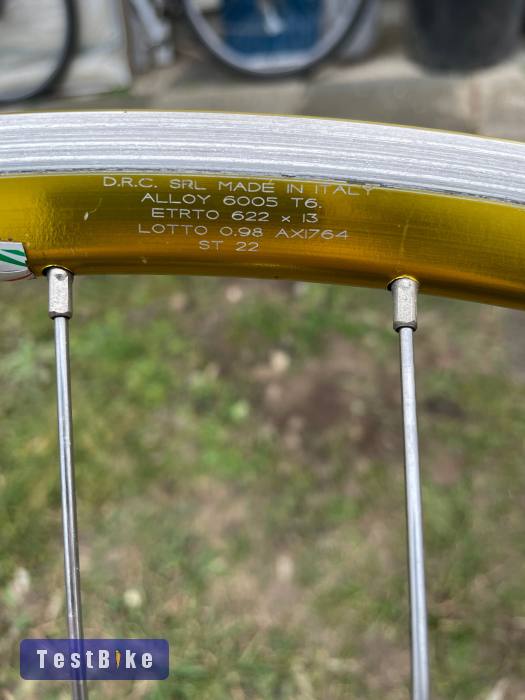 Outi első kerék, Shimano 600 gyorszáras agy + DRC felni