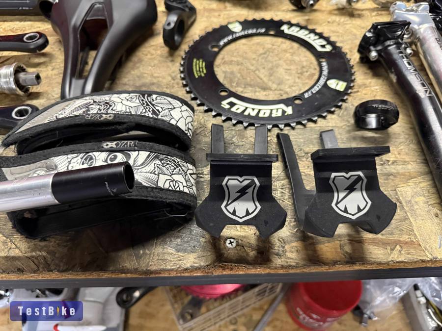 Oúti/Pálya Cuccok Sugino,Mash, Nitto, Flite, Fizik