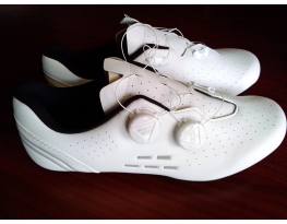 Outi/Spinning cipő 42, 43 új