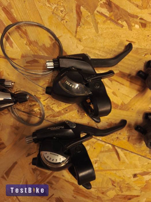 Páratlan fékváltó karok 