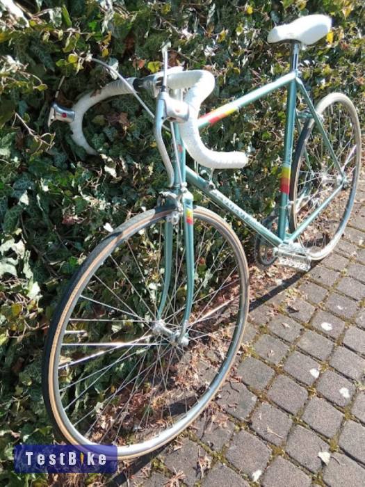 Retro Peugeot országúti