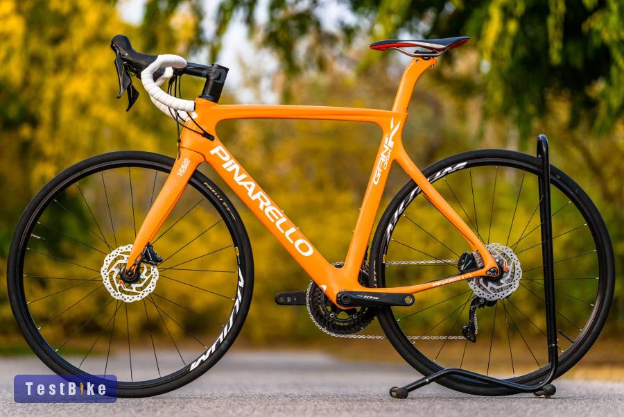Pinarello Gan K Disk (53) full karbon országúti kerékpár
