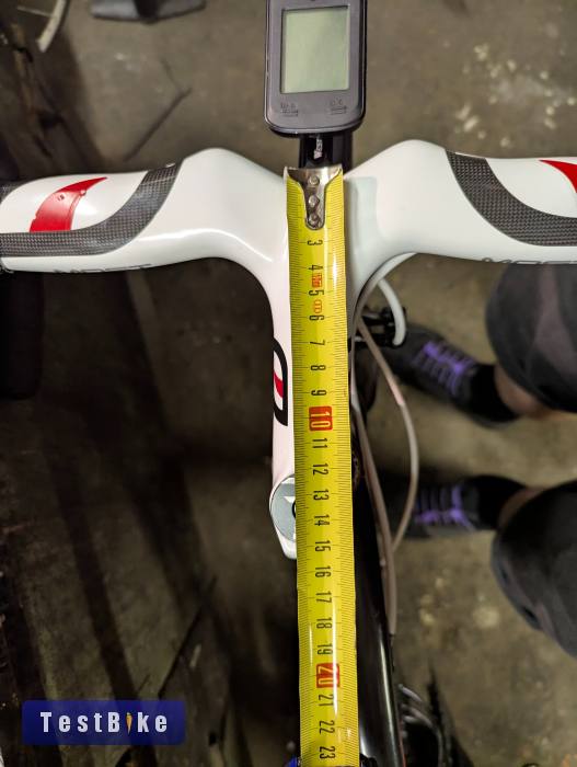 Pinarello Most Talon karbon kormány - 400 x 130 mm fehér