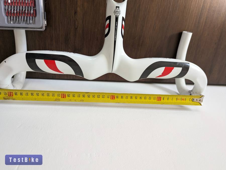 Pinarello Most Talon karbon kormány - 400 x 130 mm fehér