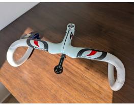 Pinarello Most Talon karbon kormány - 400 x 130 mm fehér