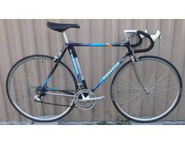 Pinarello országúti versenykerékpár-kis váz-pezsgő 105 2x7