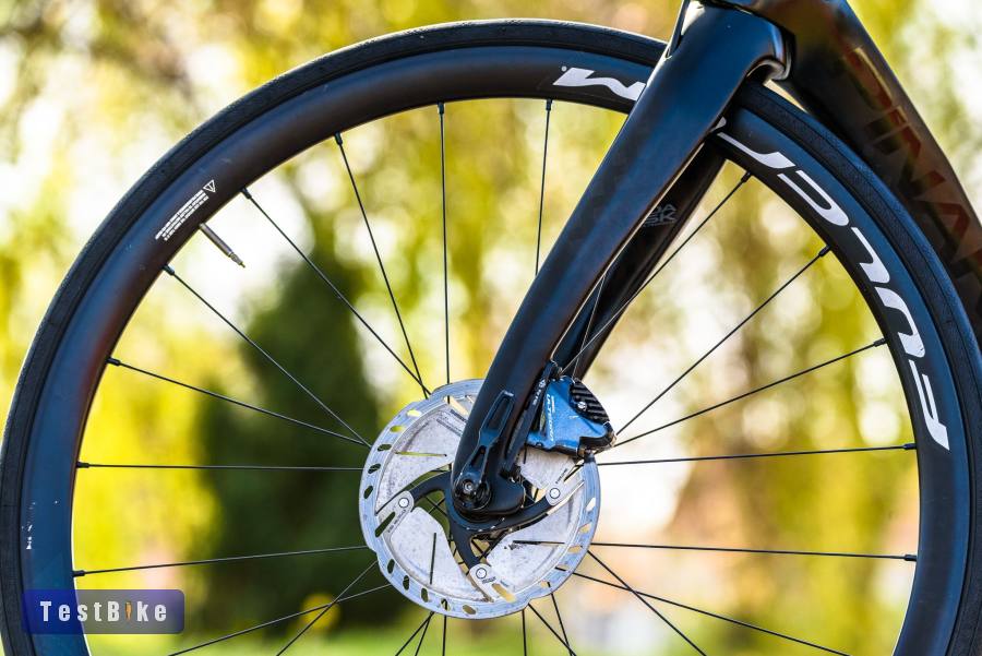 Pinarello Prince Disk (56) karbon országúti kerékpár