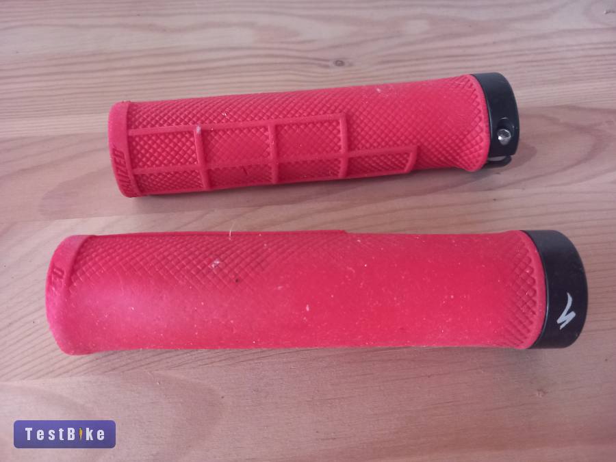 Piros Specialized markolat