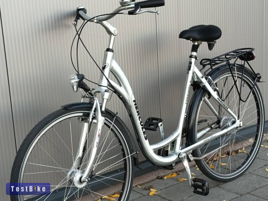 Prémium Hercules Freeway 8 mélyvázas trekking kerékpár 57 cm-es