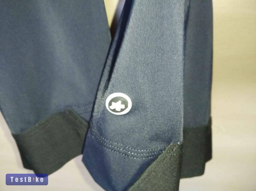 Profi női kerékpáros nadrág. Assos Méret: M