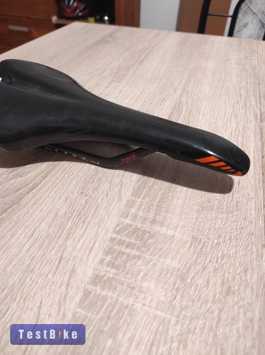 Prologo karbon nyereg