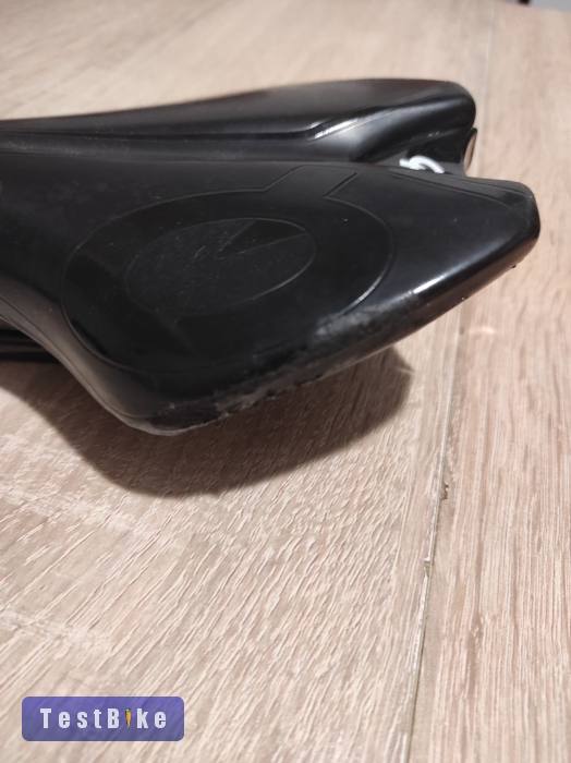 Prologo karbon nyereg