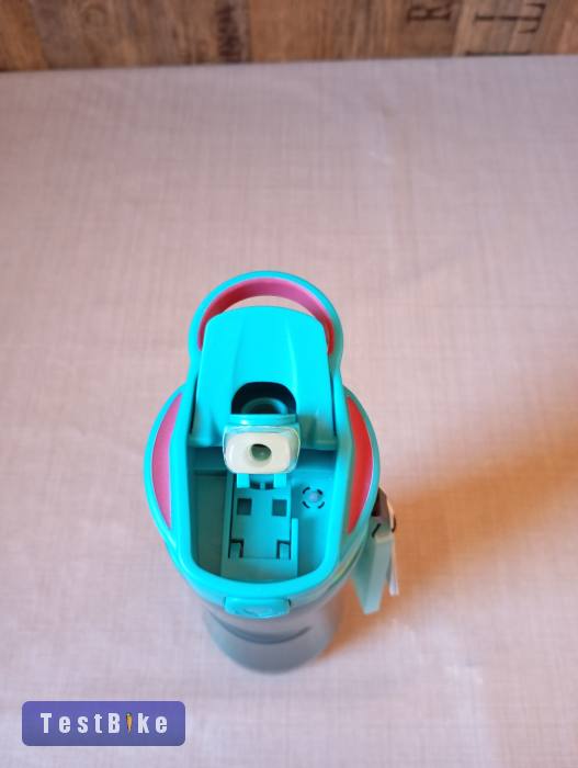 Quokka sportkupakos, rozsdamentes acél kulacs 600 ml