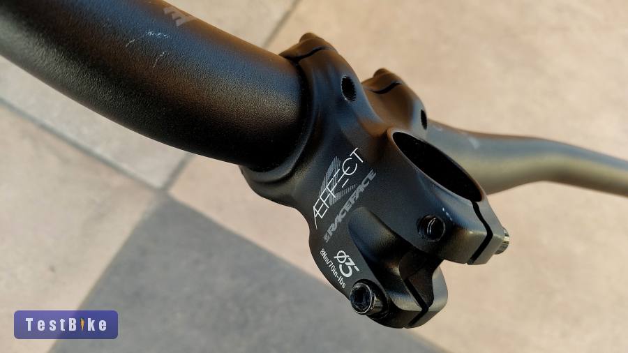 Race Face Aeffect 2 kormány és befogó 35mm