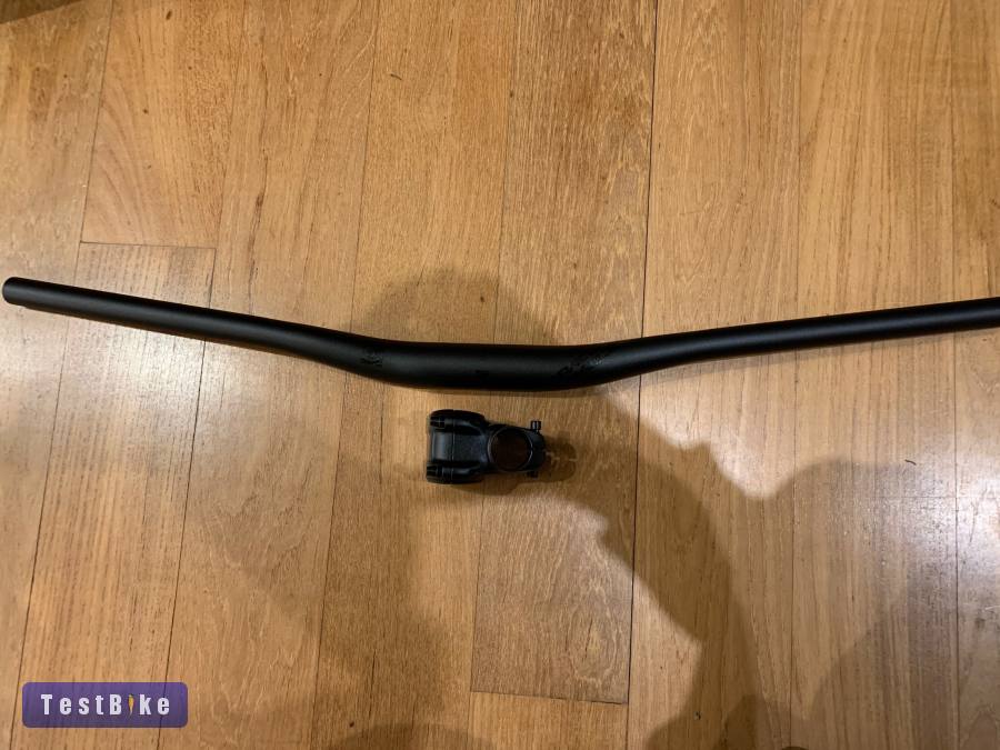 Race Face Chester 40mm stucni és Ride 760mm kormány