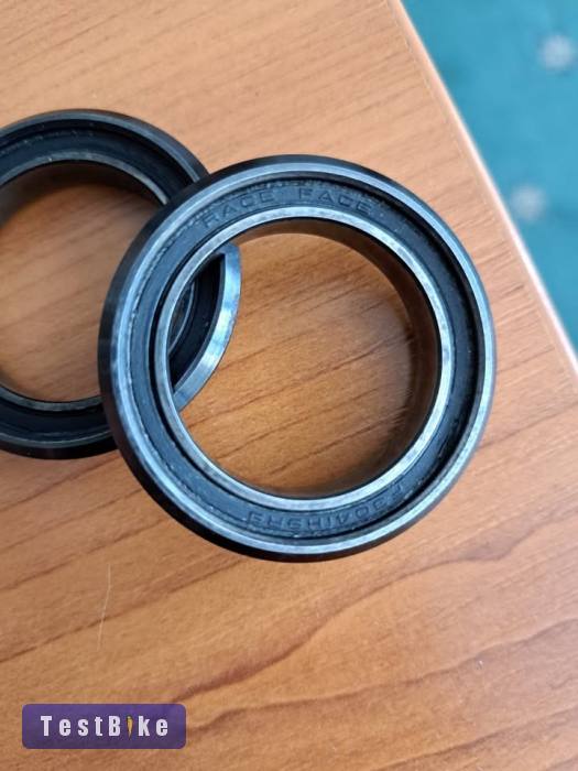 RaceFace PF 30 mm Cinch középcsapágy