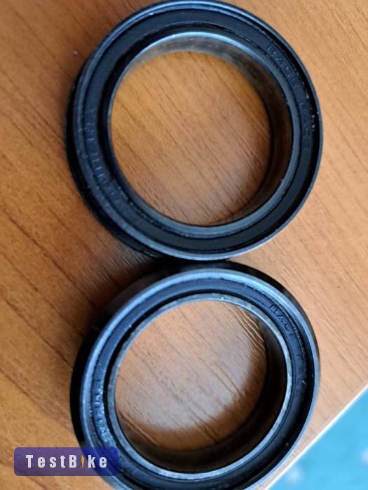 RaceFace PF 30 mm Cinch középcsapágy