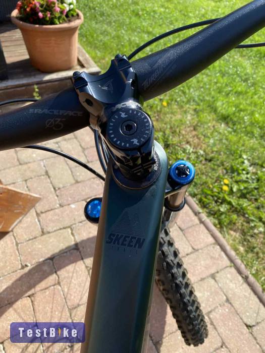 Radon Skeen Trail CF 10.0 HD – 50 km-es, Új állapot