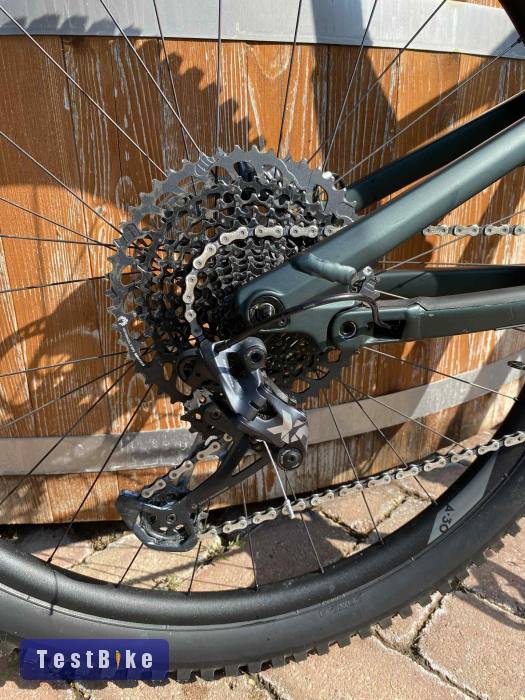 Radon Skeen Trail CF 10.0 HD – 50 km-es, Új állapot