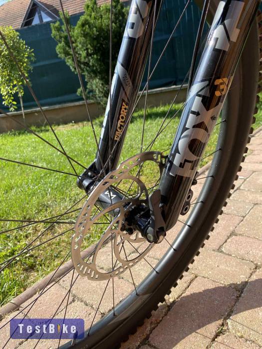 Radon Skeen Trail CF 10.0 HD – 50 km-es, Új állapot