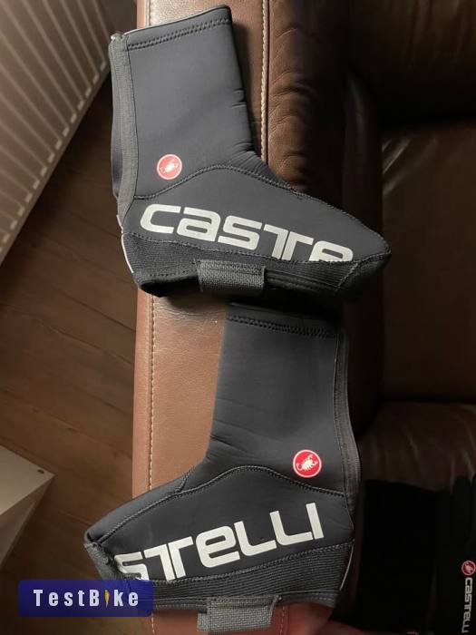 Rapha és Castelli kamásli.
