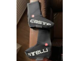 Rapha és Castelli kamásli.