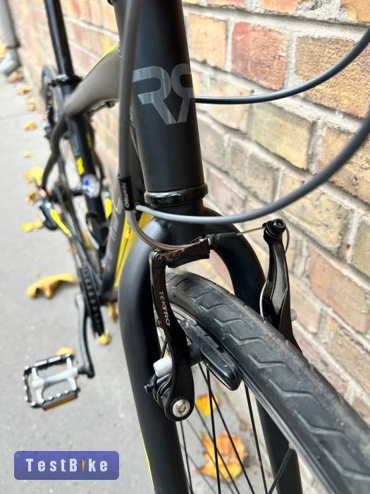 Rapide RL országúti kerékpár 35 cm, 26″ (145-155 cm)