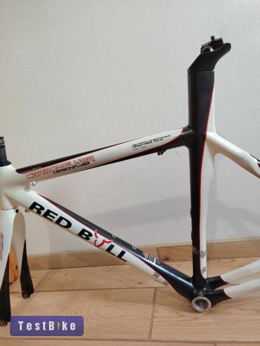 Red Bull Carbonflyer országúti karbon vázszett 'M'-es méret