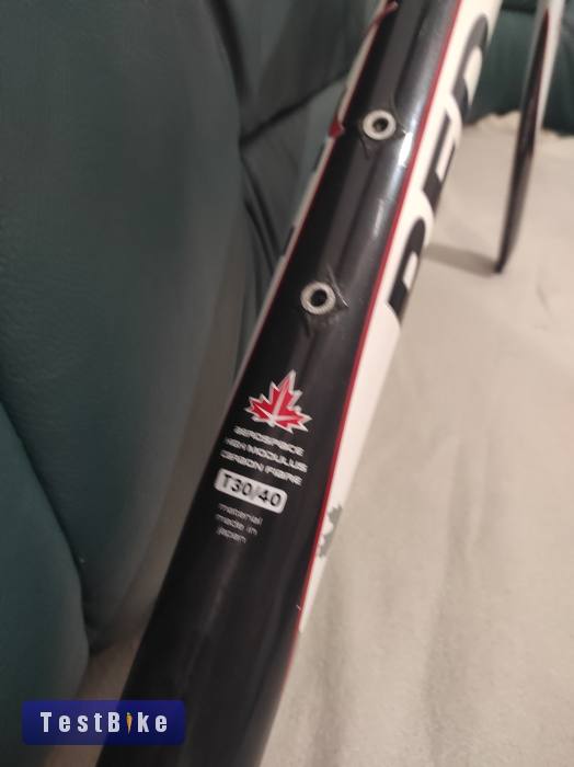 Red Bull Carbonflyer országúti karbon vázszett 'M'-es méretb