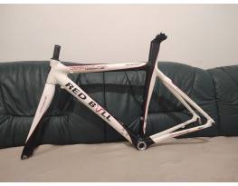 Red Bull Carbonflyer országúti karbon vázszett 'M'-es méretb