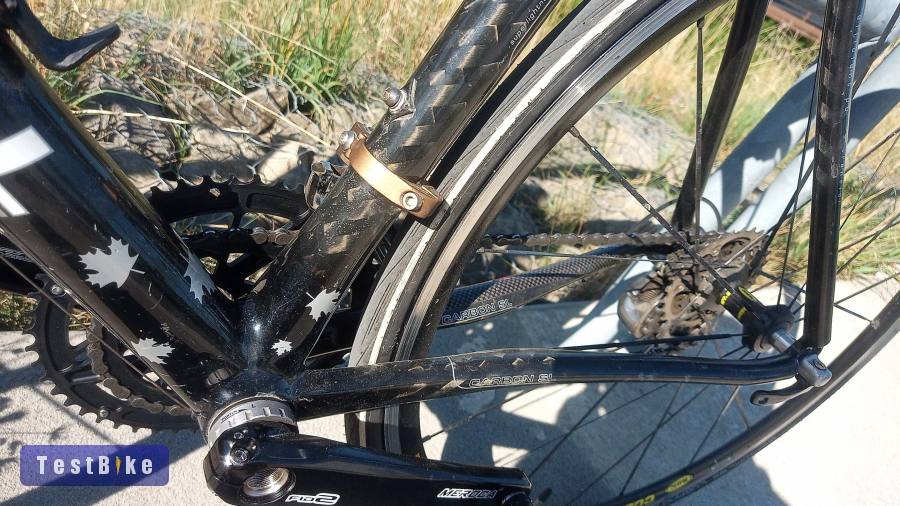 Red Bull karbon országúti Shimano 105 Ultegra Mavic