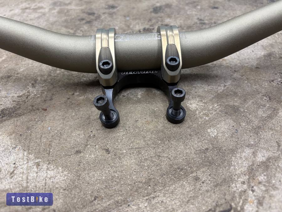 Renthal Integra 2 Dh befogó és Renthal Aramid markolat