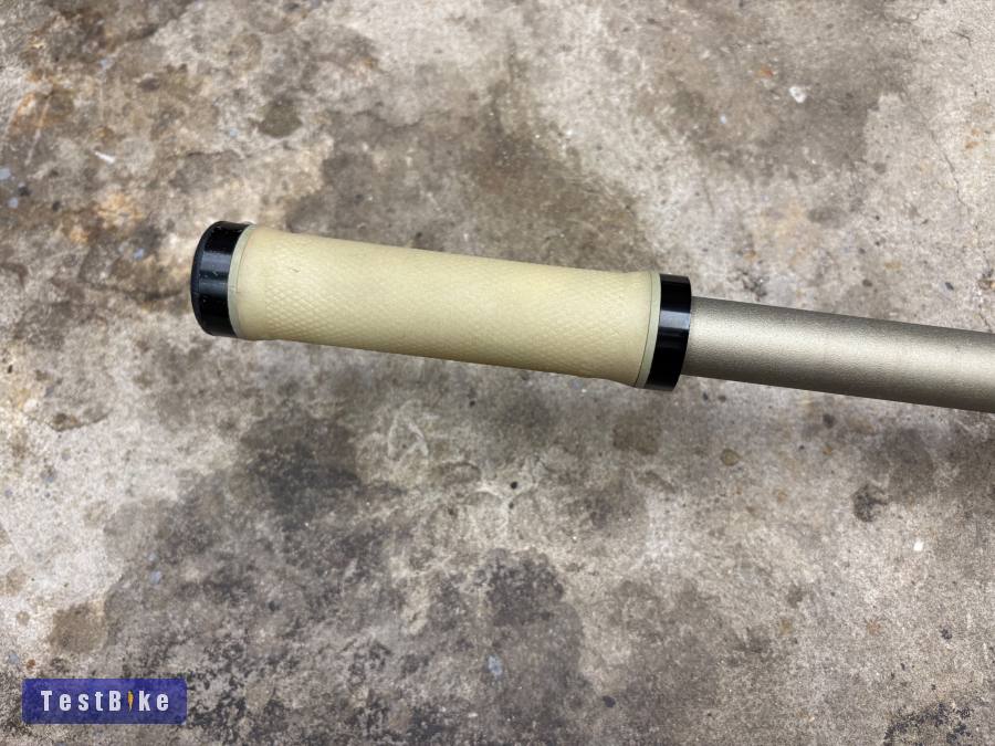 Renthal Integra 2 Dh befogó és Renthal Aramid markolat