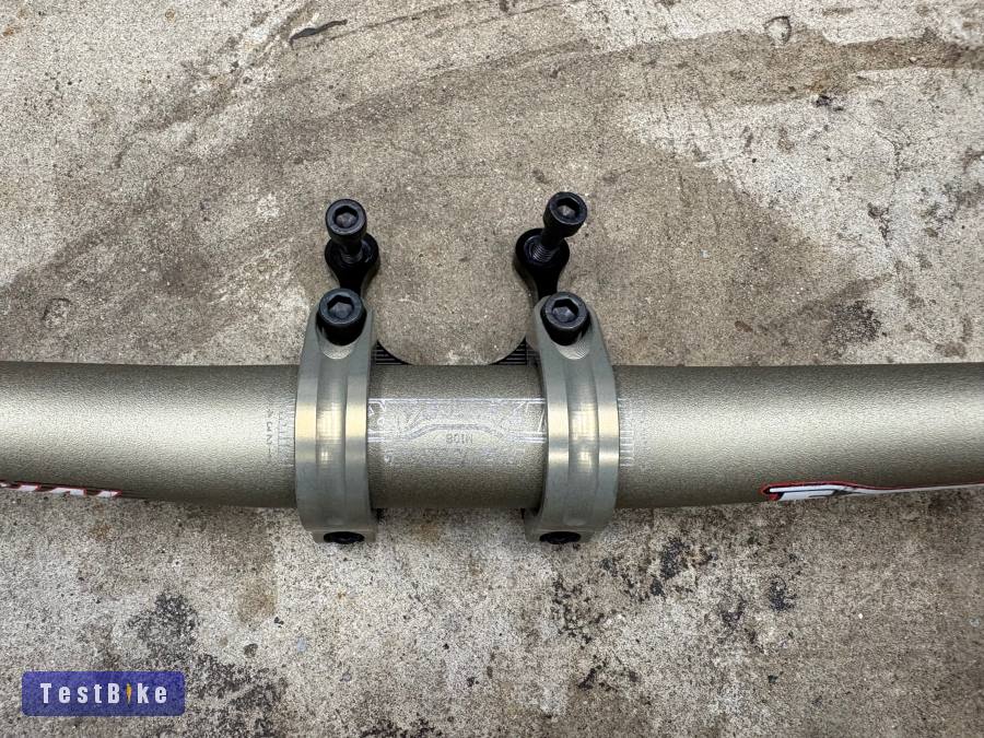 Renthal Integra 2 Dh befogó és Renthal Aramid markolat