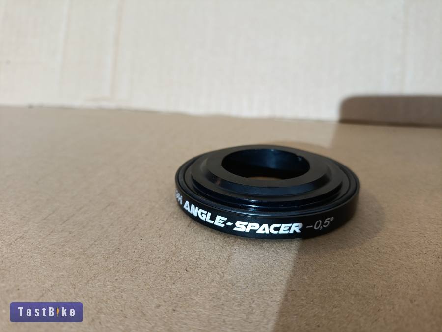 Reverse - 0.5° DH Angle Spacer