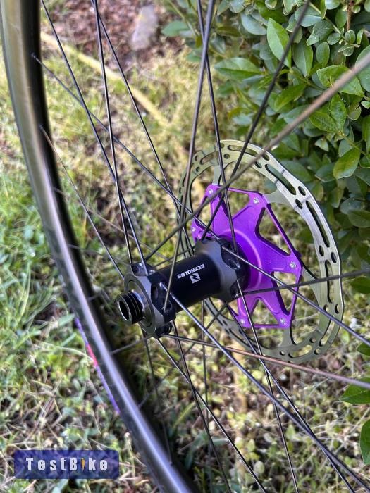 Reynold AR41 carbon országúti kerékszett, kerék