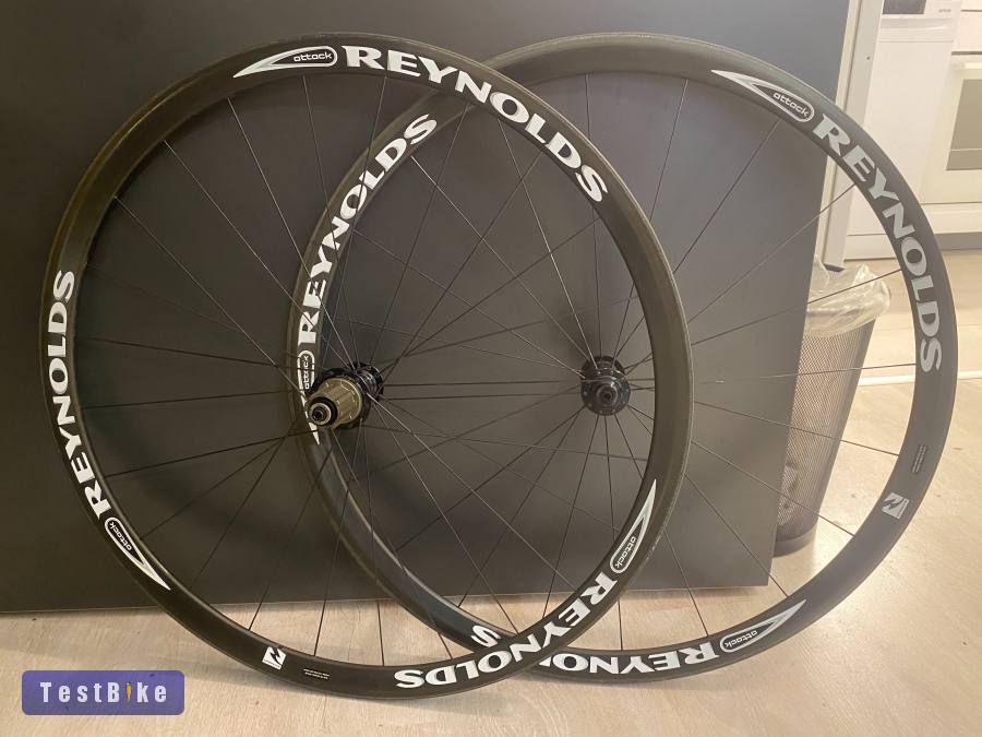 Reynolds attack carbon országúti kerékszett