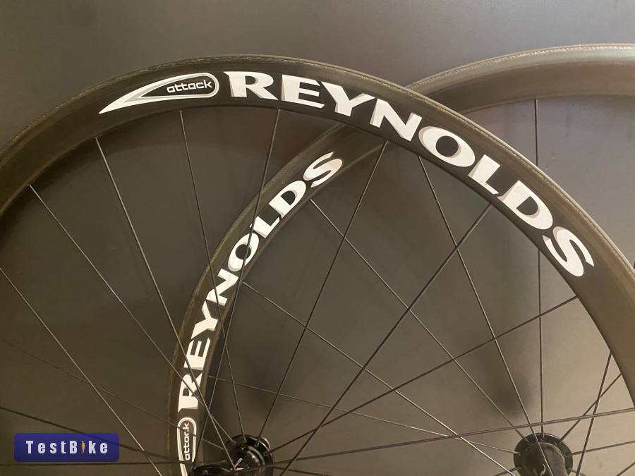 Reynolds attack carbon országúti kerékszett