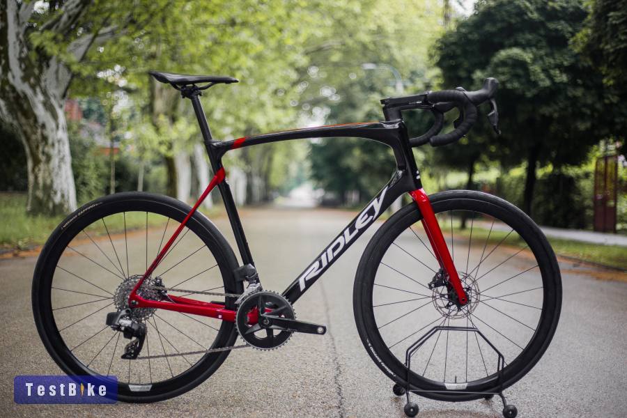 Ridley Fenix (Sram Rival eTap AXS)
