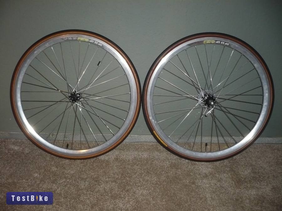 Rigida DP 22 UP 25-559 kerékszett kompletten