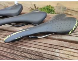 Ritchey WCS carbon nyereg