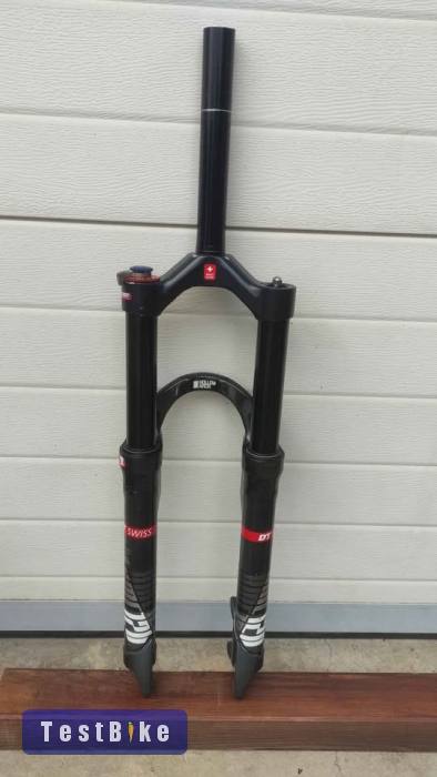 Ritkaság! DT Swiss XMC120 carbon, karbon lábas 26" gyorszár