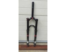 Ritkaság! DT Swiss XMC120 carbon, karbon lábas 26" gyorszár