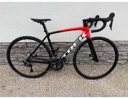 Road bike Trek Emonda SL Disc Pro országúti