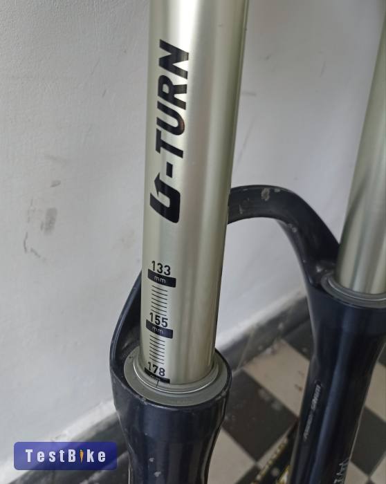 Rock Shox Boxxer Ride U-turn plusz Singletrack felni