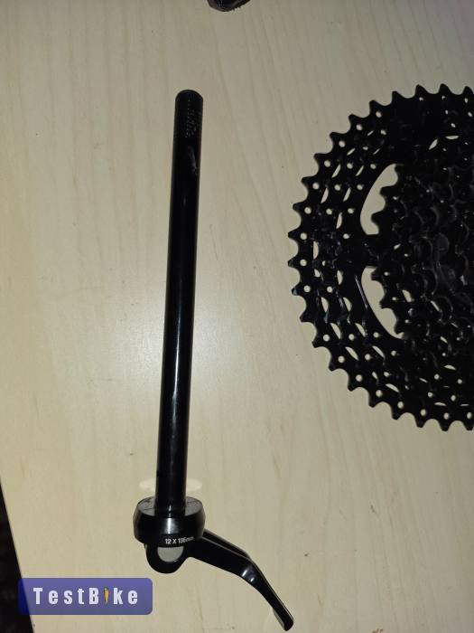 Rock Shox Maxle 135x12