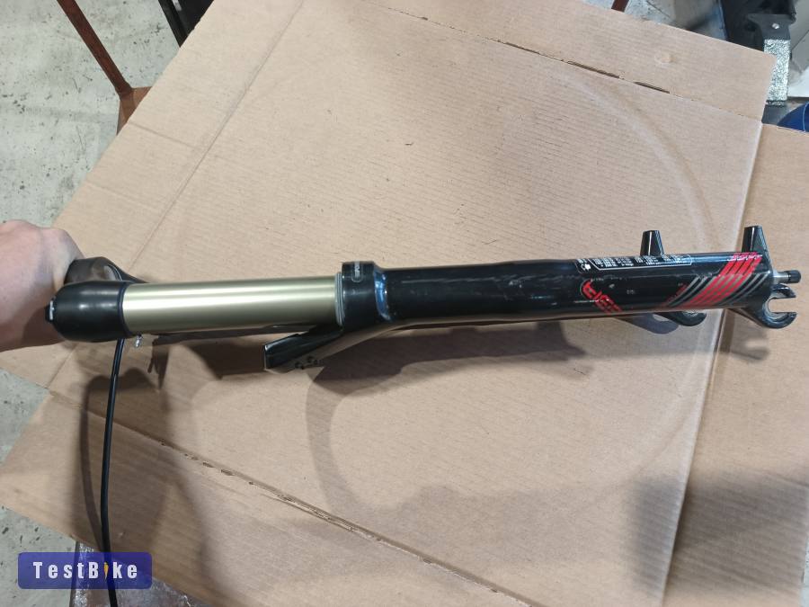 Rock Shox Reba levegős teleszkóp 26", frissen szervizelt 