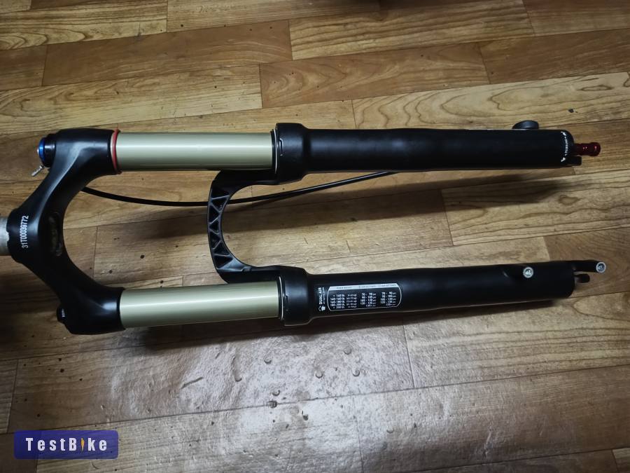 Rock Shox Reba levegős teleszkóp 26" friss szerviz