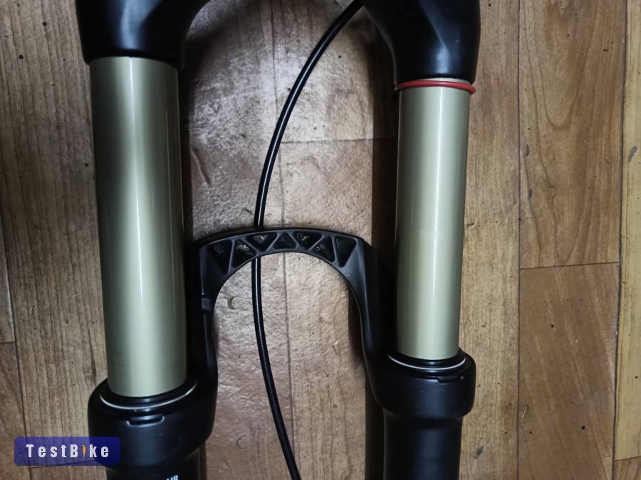Rock Shox Reba levegős teleszkóp 26" friss szerviz
