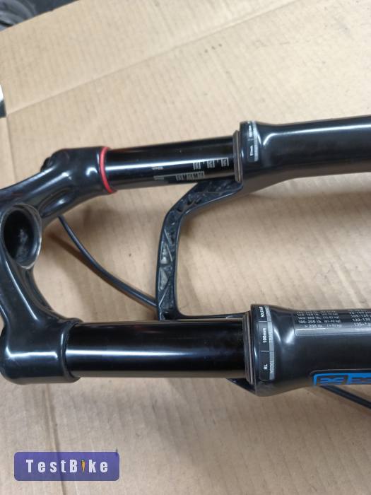 Rock Shox Reba levegős teleszkóp 27,5-29"